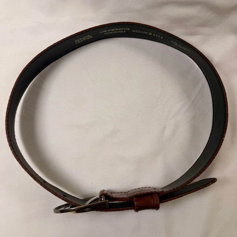 Vintage Liz Claiborne Brown Croc Embossed Leather Belt Gold Crescent Buckle 2642